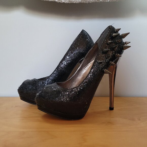 Madonna's Truth or Dare Spike Heels - Picture 1 of 8